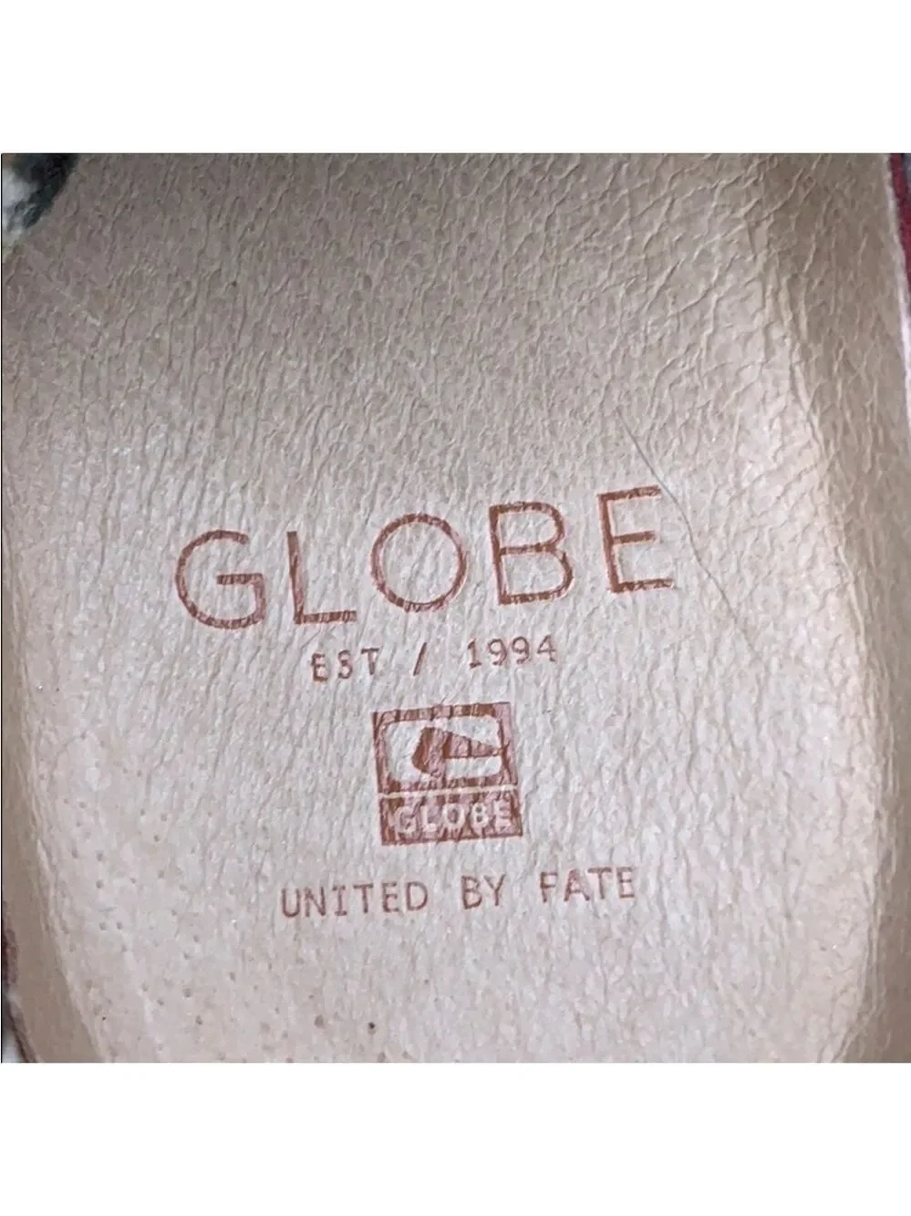 Globe Australia Daley tan suede chukka boots / shoes Size 8
